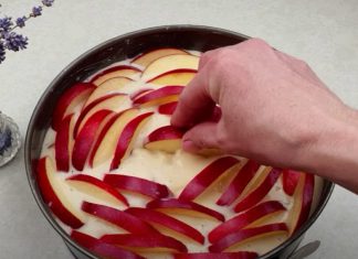 Prăjitură simplă și rapidă cu mere