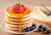 Descoperă rețetă simplă de pancakes sau pufoasele clatite americane