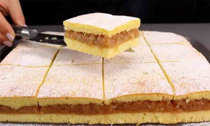 Plăcinta cu mere delicioasă și aerată - rețetă ușoară și rapidă!