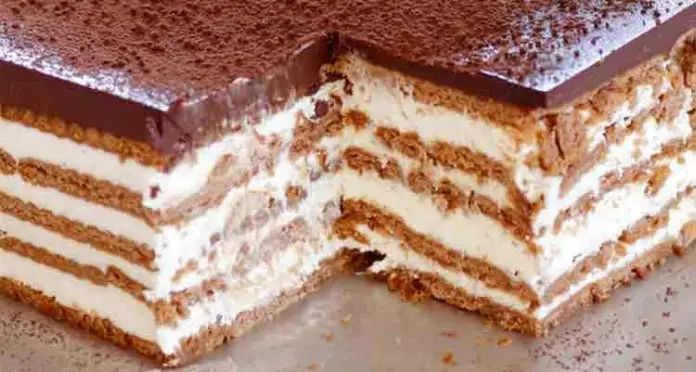 Bucură-te de un delicios tiramisu cu biscuiți - desertul perfect pentru momentele când vrei ceva rapid și fără coacere! 