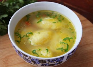 Rețetă sănătoasă: Supă de legume cu găluște de post