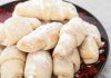 Rețeta Tradițională: Cornulețe de Post cu Bors