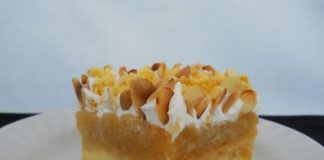 Reteta Zilei : Prăjitura cu Mere și Fulgi de Migdale
