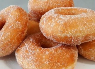 Secretul pentru gogoși pufoase și delicioase: Ce să pui în aluatul pentru a crește rapid