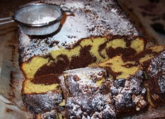 Rețetă delicioasă de chec pufos din 8 ouă și 8 linguri de ulei: simplu, rapid și delicios