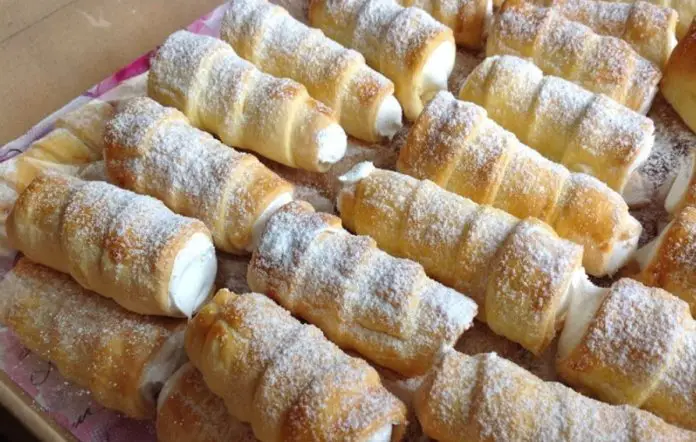 Rulouri Delicioase cu Unt și Cremă de Albușuri: Rețetă Simplă și Rapidă