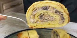 Ruladă de Cartofi cu Ciuperci și Pui - O Rețetă Suculentă și Delicioasă