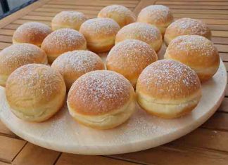 Gogoși de Casă Pufoase și Delicioase - Rețetă Simplă și Rapidă