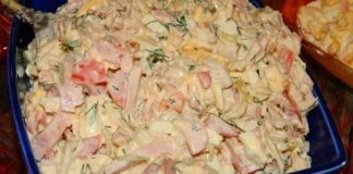 Salată cu Piept de Pui – Delicioasă și Ușor de Preparat
