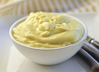 Descoperă rețeta perfectă pentru maioneză făcută în casă, simplă și eficientă, care îți va încânta gusturile în fiecare preparat!