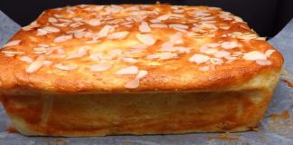 Descoperă o delicioasă budincă domnească cu brânză dulce de vaci, cunoscută sub numele de "Bunicuța grozavă", mai bună chiar ca papanașii sau cheesecake-ul