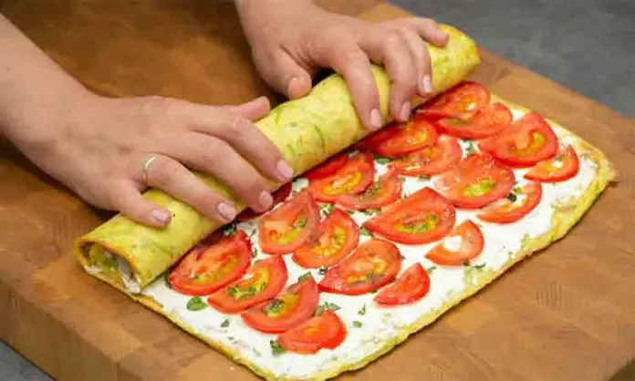 Rețetă Ruladă Dovlecel cu Umplutură de Brânză și Roșii