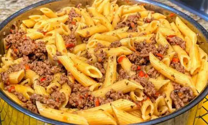 Paste cu carne tocată - O retetă rapidă si delicioasă pentru o cină deosebită