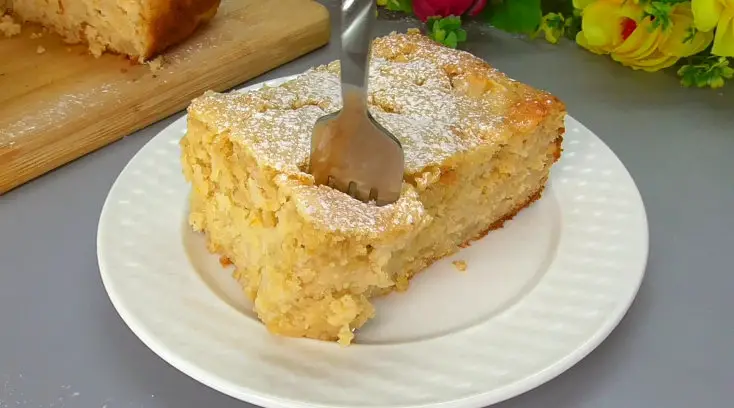 Plăcintă Rapidă cu Mere – Delicioasă și Foarte Simplu de Preparat