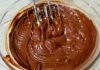 Cea mai bună Cremă de Ciocolată Perfectă pentru Prăjituri de Casă - Ideală pentru Orice Desert
