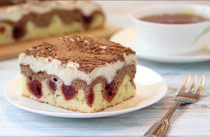 Descoperă Secretul Tortului Delicios "Valurile Dunării" - Un Adevărat Deliciu Făcut Acasă!