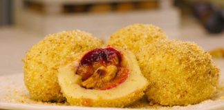Secretele unor Găluște cu Prune Fragede și Aromate: Cum să Amesteci Pesmetul Perfect