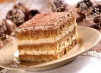 Delicioasa prăjitură cu cremă de frișcă - O rețetă simplă și irezistibilă pentru întreaga familie
