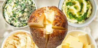 Secretul Cartofilor Delicioși la Cuptor: Brânza pusă în mijlocul lor înainte să-i băgi la cuptor