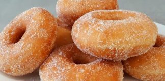 Secretul pentru Gogoși Pufoase și Delicioase: Ingredientul Esențial pe Care Trebuie să-l Folosești