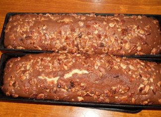 Chec cu Iaurt: Desert Rapid din Ingrediente pe care le Ai Deja în Casă