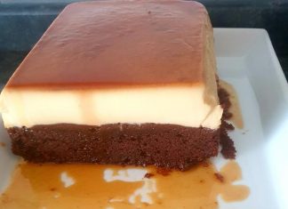 Descoperă Prăjitura Chocoflan: Desertul care Separă Singur Crema de Blat