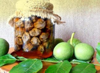 Rețeta Tradițională Romanească: Dulceață de Nuci Verzi, Fără Conservanți