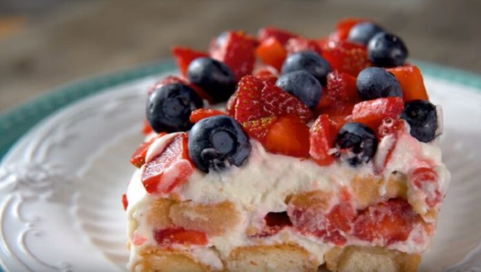 De Sezon:Tiramisu cu Căpșuni - Deliciu Fără Coacere și Fără Ouă