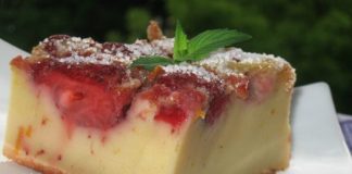 Descoperă Rețeta Rapidă pentru Clafoutis cu Căpșuni! Prăjitură, budincă si tort intr-un singur preparat!