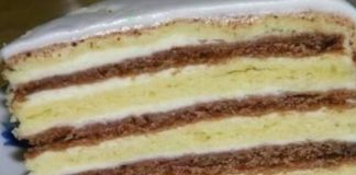 Tort Polar cu Blat Fraged și Cremă de Smântână: Deliciul Preferat al Tuturor