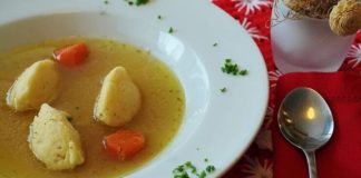 Cum să Pregătești Găluște Pufoase și Delicioase: Amestecul Ideal cu Griș și Mălai