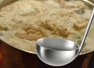 Cum să salvezi supa dacă ai uitat să spumezi carnea: Trucuri rapide și eficiente