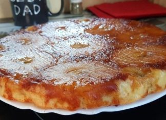 Rețetă Simplă de Prăjitură Răsturnată cu Ananas și Caramel