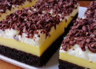 Tort cu Cremă de Vanilie și Ciocolată: Un Desert Deosebit