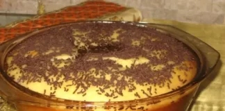Rețetă Budincă de Griș: Textură Pufoasă și Aromă Delicioasă
