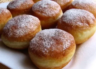 Secretul pentru Gogoși Pufoase și Delicioase – Ingredientul Surpriză